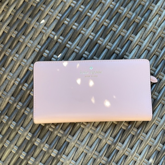 Kate Spade Schuyler Large Slim Bifold Wallet Clutch 
Chalk Pink 
NWT - Picture 5 of 14